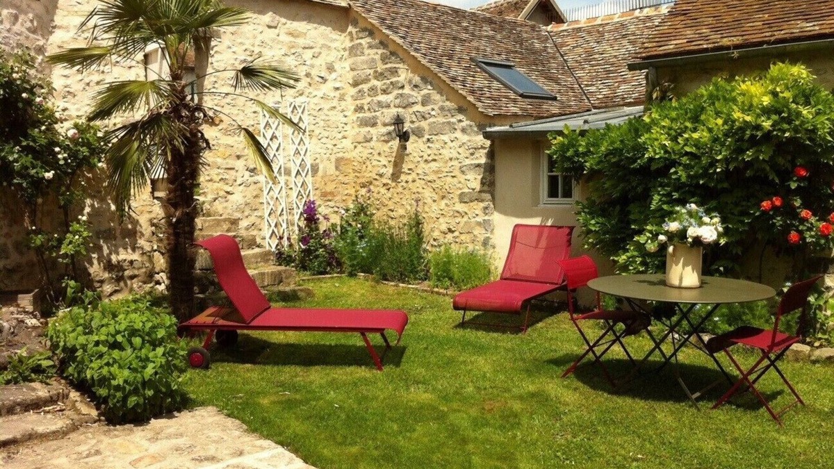 Grez-sur-Loing House | Stevenson character house in Grez
