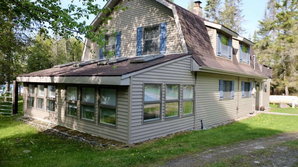Drummond Island House | Sticks & Stones on Drummond Island