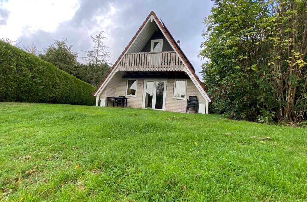 Gramsbergen House | Stijlvol aan de visvijver