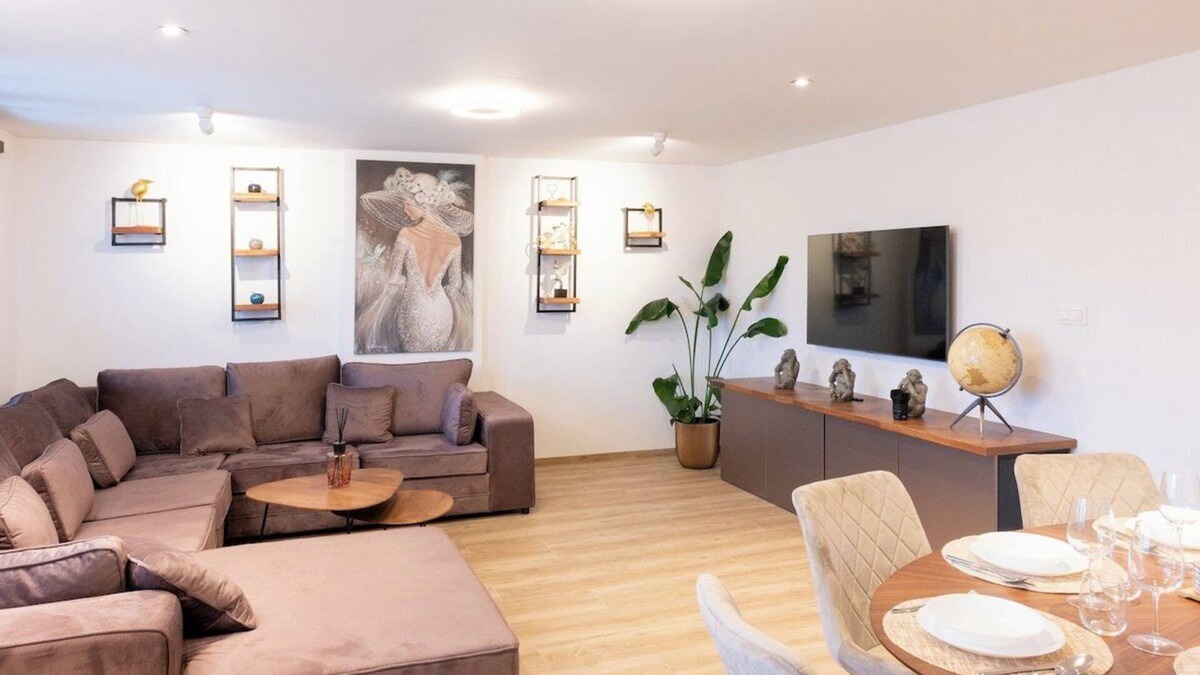 Donk Apartment | Stijlvol appartement met jacuzzi & sauna