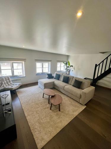 Broekwijk Apartment | Stilias Apartment 6P City Center