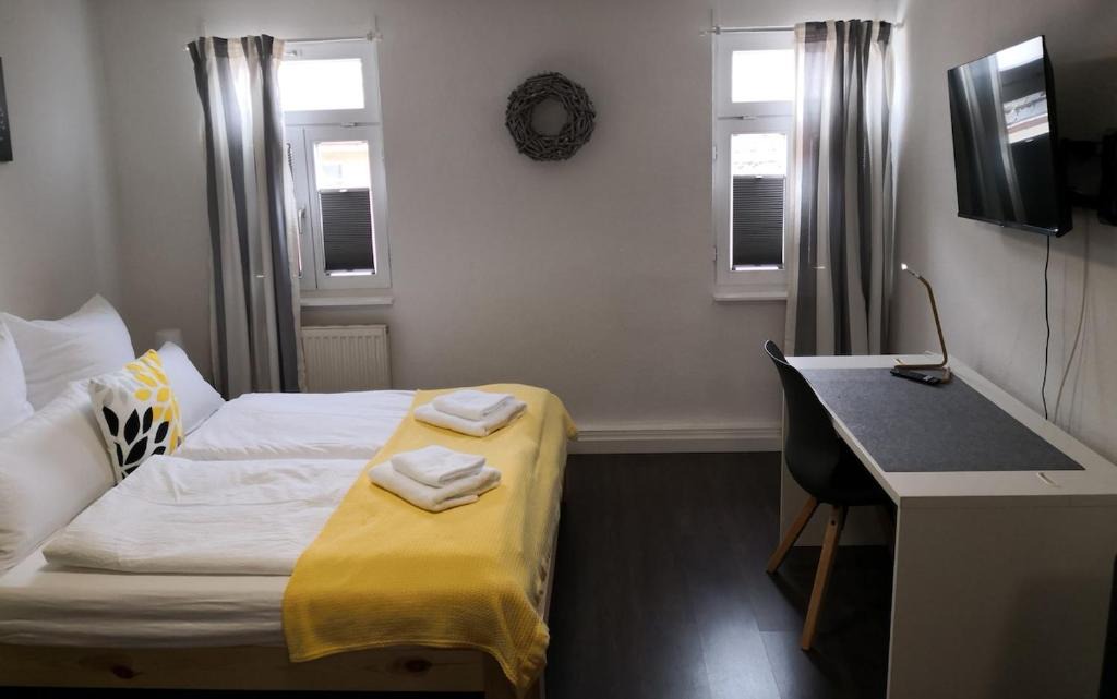 Hoehr-Grenzhausen Apartment | Stilvolle Altbauwohnung Apartment Wolke & Sieben