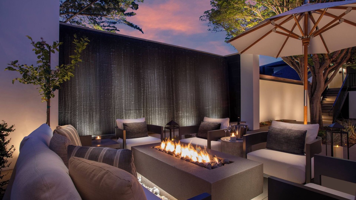 Northwest Carmel Hotel | Stilwell Hotel