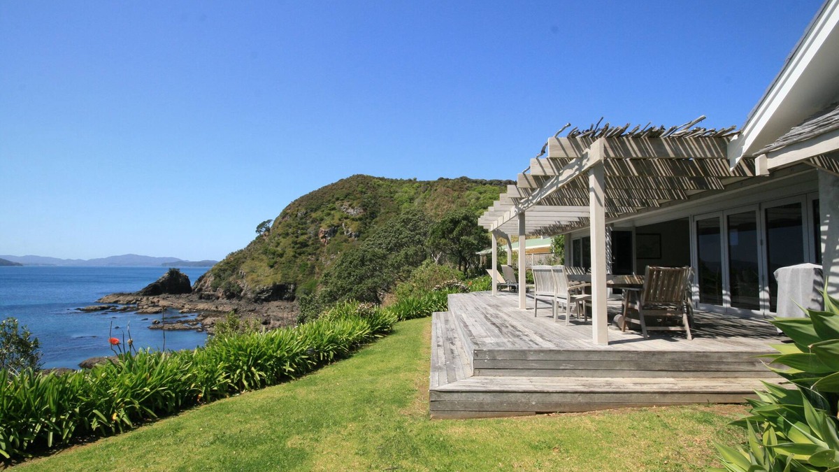 Russell House | Stingray Retreat