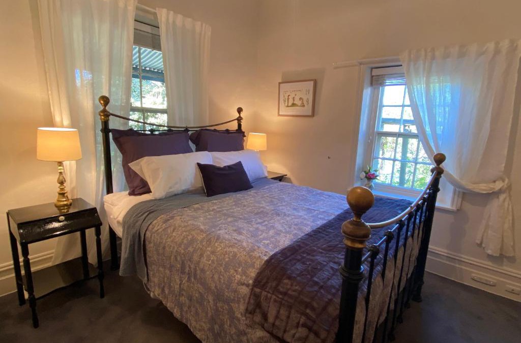 Stirling House | Stirling Cottage