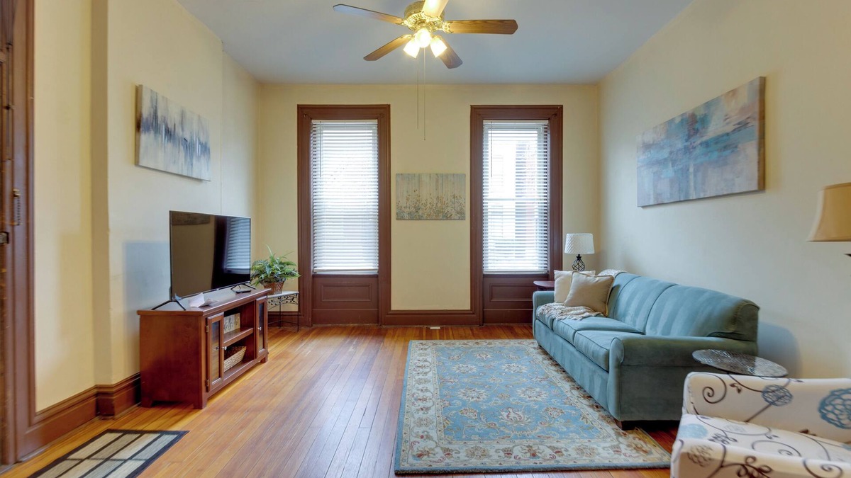 Benton Park Apartment | STL Apartment: Close to Downtown!