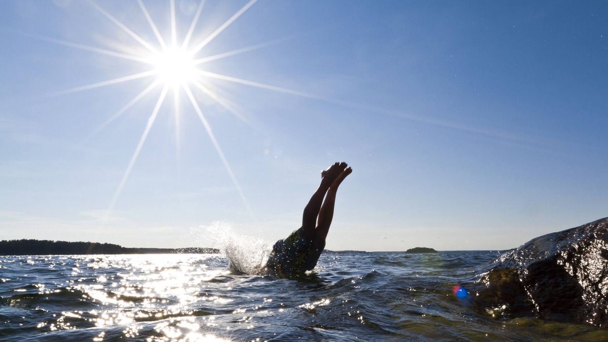 Varmdo Cottage | Stockholm archipelago with pool, boat & bikes