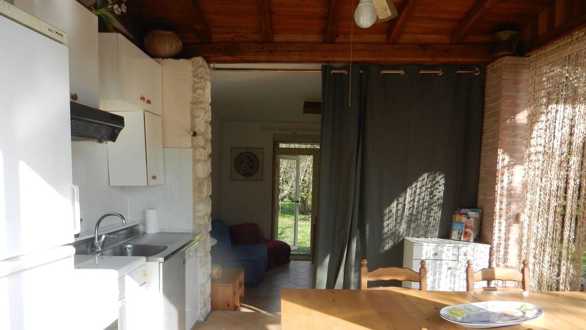 Priverno House | Stone cottage for 4 - 6 guests. Enclosed internal garden. Pet-friendly