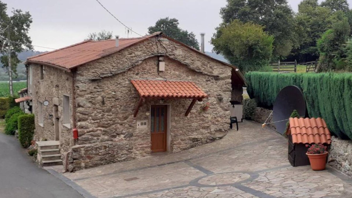 Curtis Cottage | Stone Cottage The Compostelana