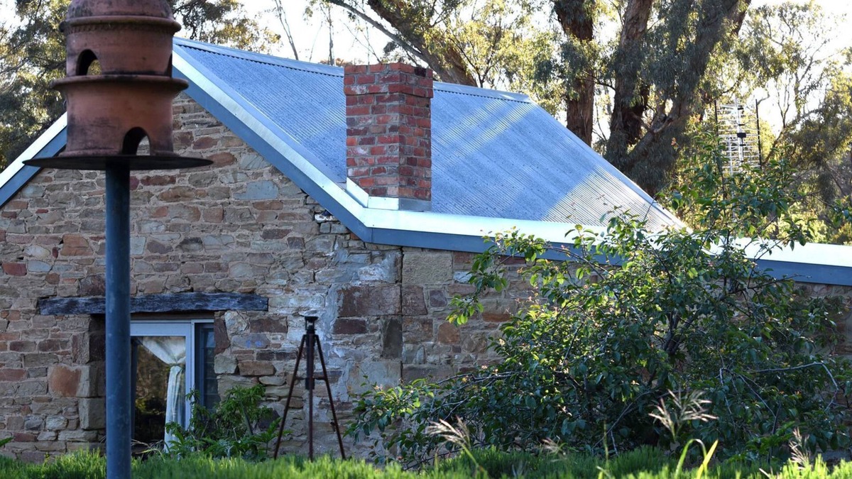 Castlemaine Cottage | Stone Edge - North Cottage