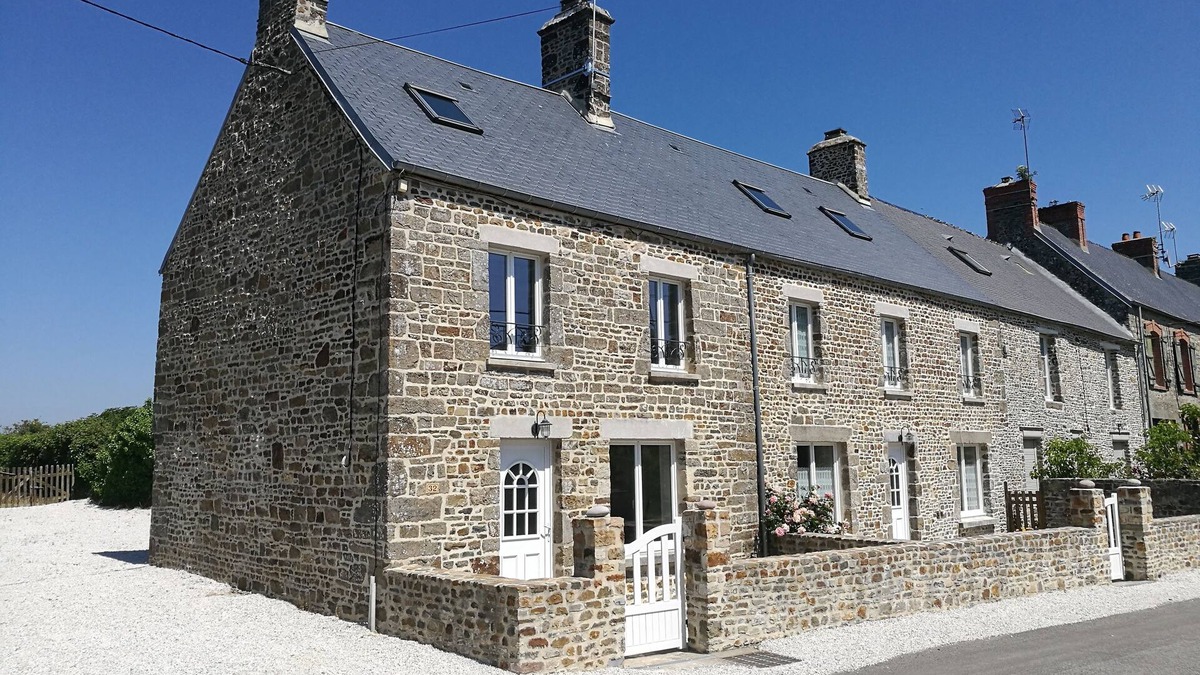 Surville House | Stone house completely renovated for 8 people