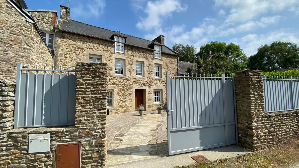 Le Minihic-sur-Rance House | Stone House in Brittany near Rance River