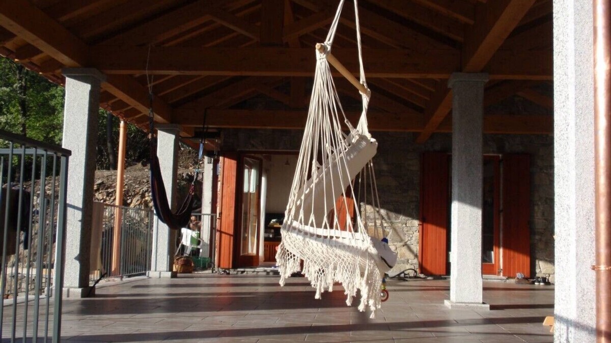 Tronzano Lago Maggiore House | Stone house with 5 beds, large covered terrace with lake view.