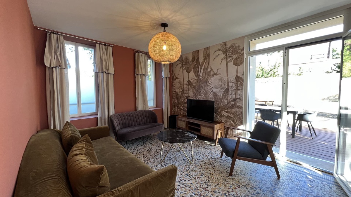 Louvigny House | Stone house 10 minutes from the city center of Caen by bike!