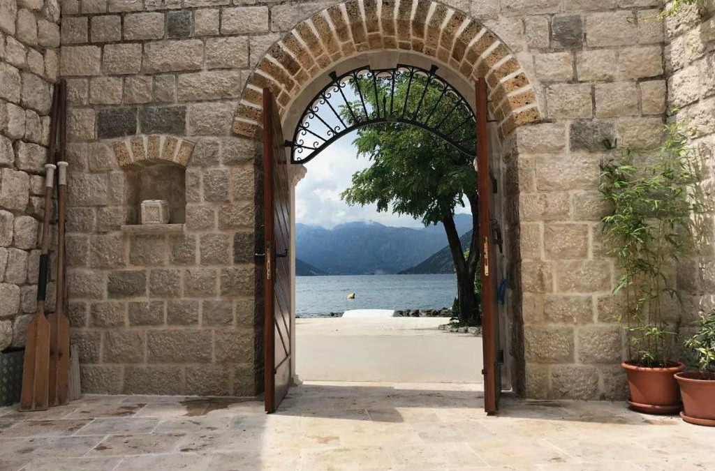 Dobrota Villa | Stone house 264