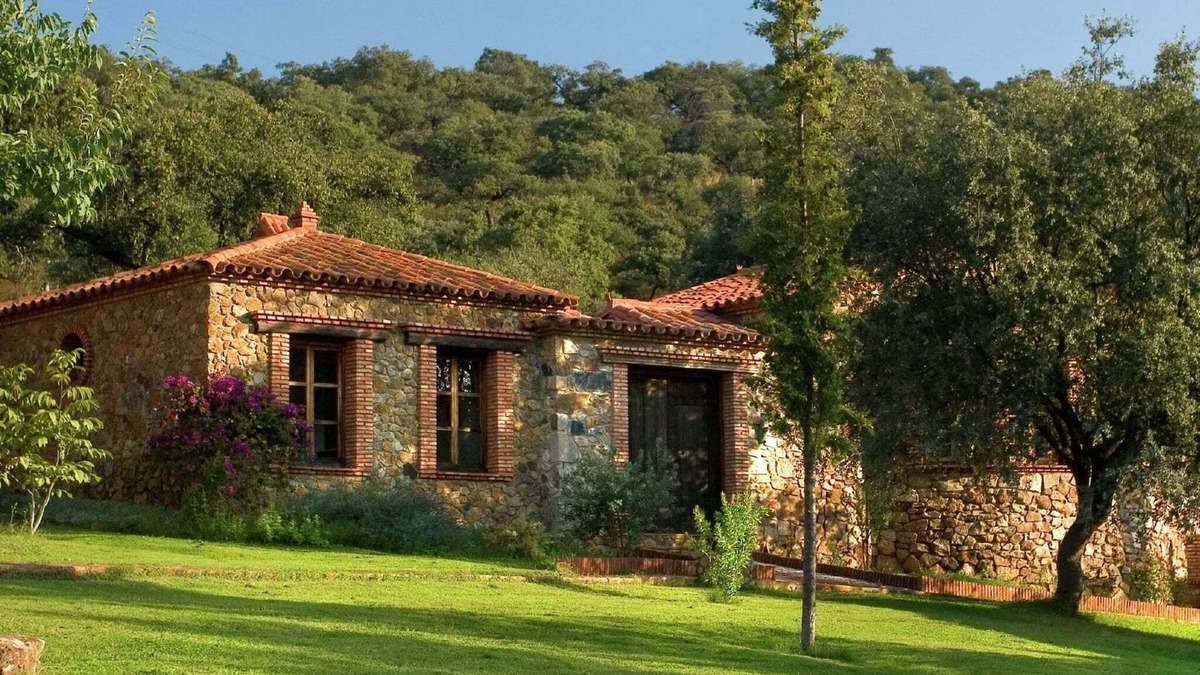 Alajar Cottage | Stone House in Alájar near Gruta de las Maravillas