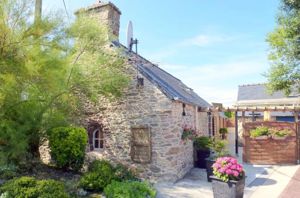 Landeda House | Stone House in Brittany near Sandy Beaches