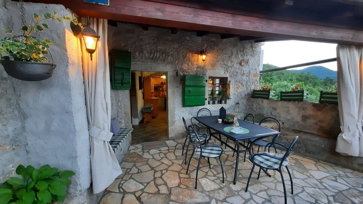 Lovran House | Stone House in Dobrec with Sea View & Pool