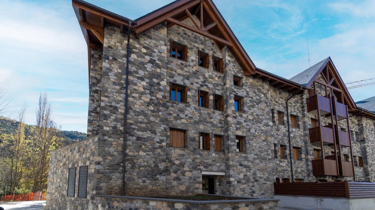 Benasque Apartment | Stone House near Cerler Ski Resort