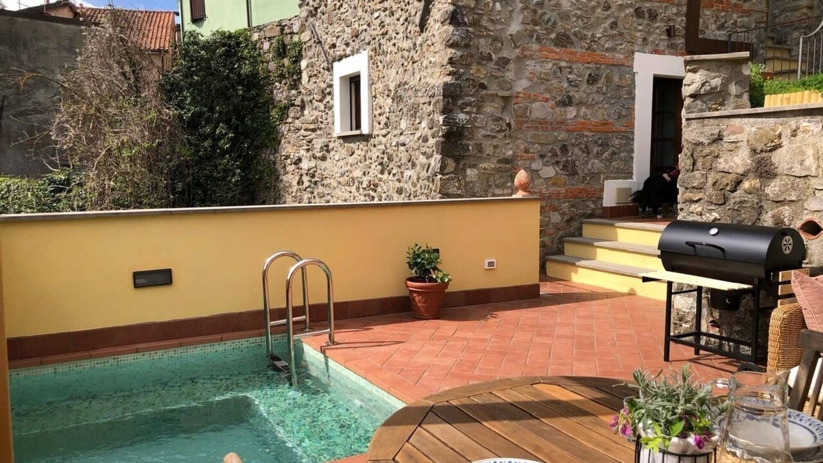 Aulla House | Stone House with pool in the terrazza
