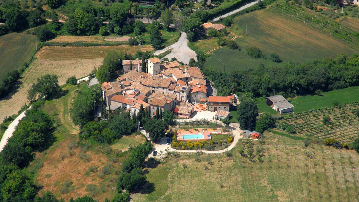 Messenano House | Stone house with swimming pool, free wi-fi internet.