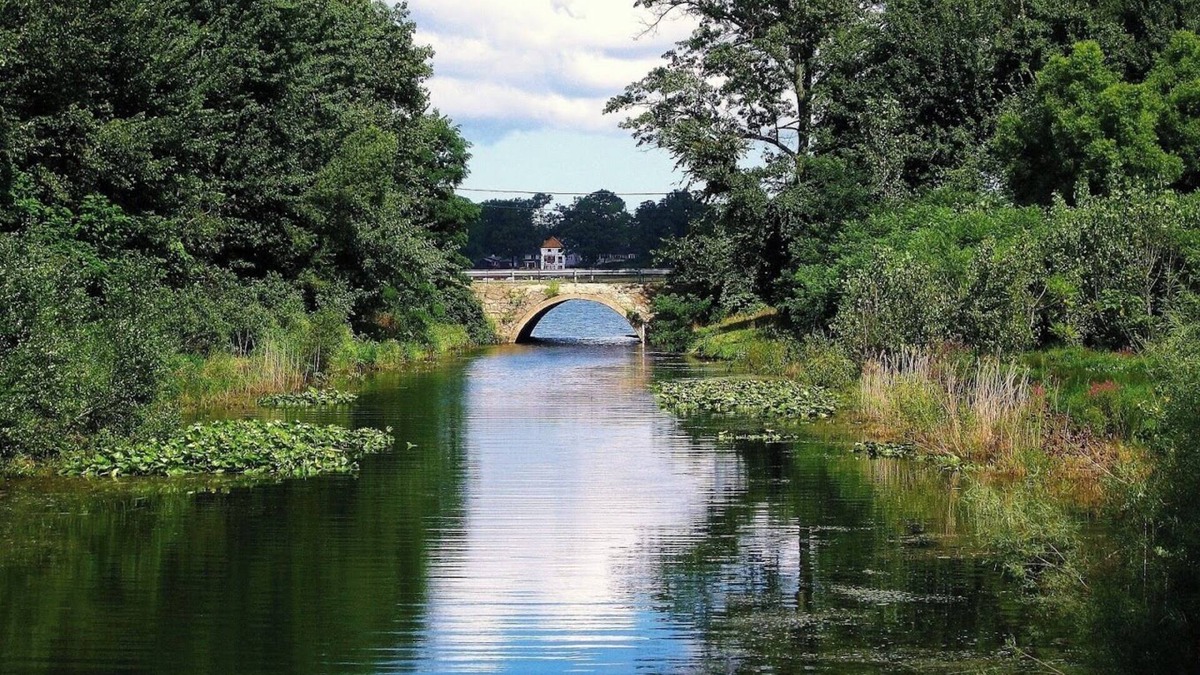 La Porte House | Stone Lake Getaway – Sleeps 6