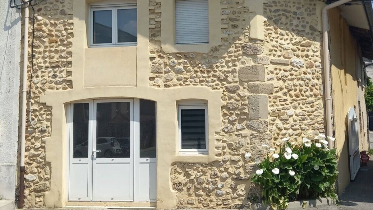 Montelier House | Stone village house. Atypical and cosy duplex. Between Valence and Vercors.
