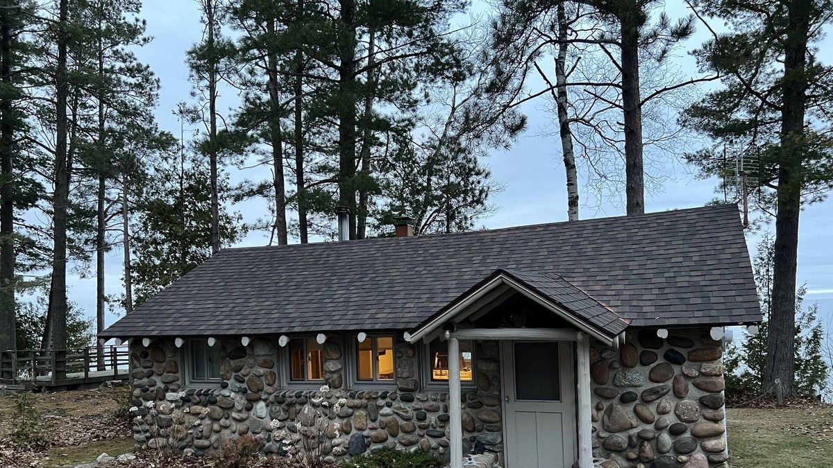 Rogers City Cottage | Stonecliffe Cottage on Lake Huron