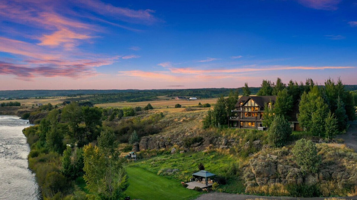 Ashton House | Stonefly Lodge | Henry`s Fork Riverfront Luxury