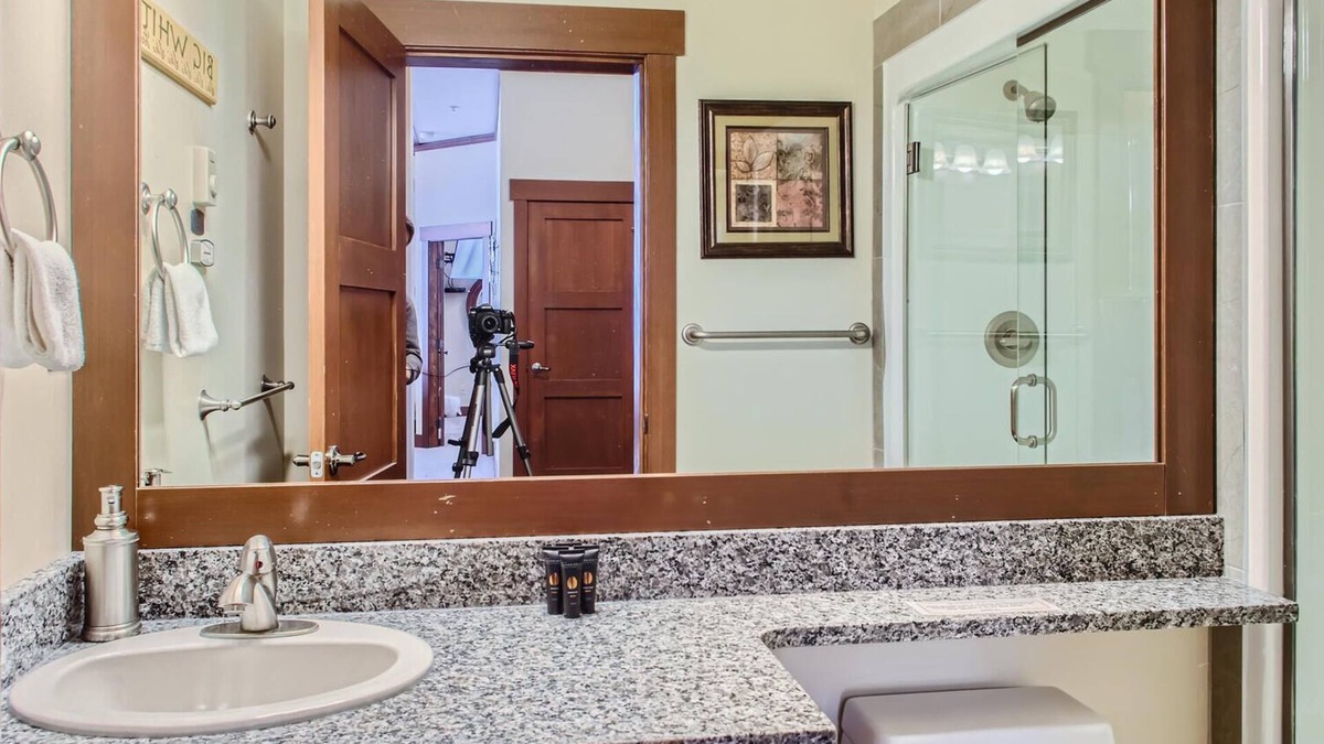 Big White Ski Resort Condo | Stonegate Resort by Okanagan Premier