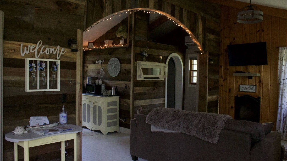 Rice Lake Cottage | Stonehaven Cottages - "The Turtle Cottage"