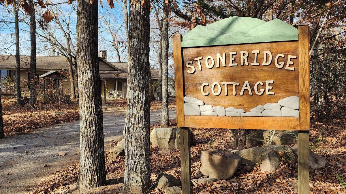 Valley Head House | Stoneridge Cottage I - Best view and walking distance to town