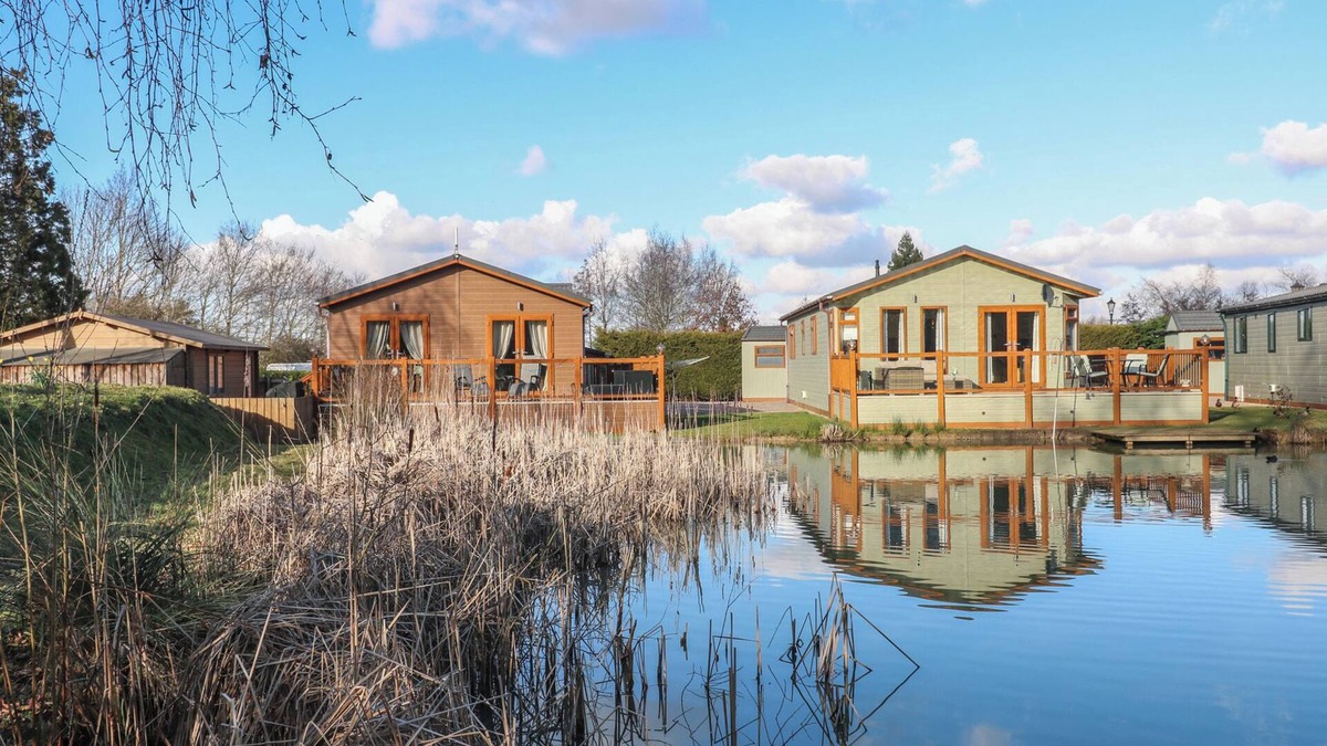 Grantham Cottage | STONES THROW, pet friendly, with a garden in Barkston