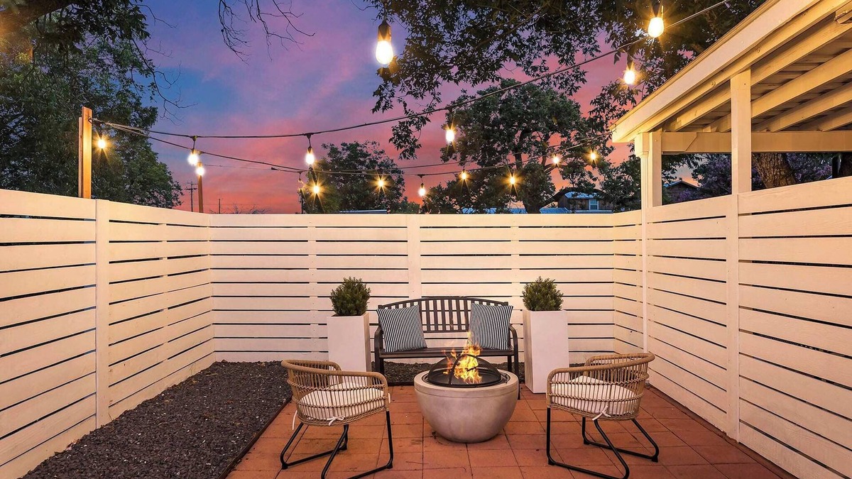 Stonewall House | Stonewall Bungalow 3 - Sleeps 4
