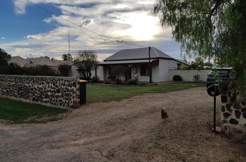Cross Roads House | Stonewall Cottage