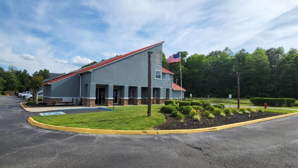Smithfield Hotel | Stonewood Inn & Suites of Carrollton - Smithfield