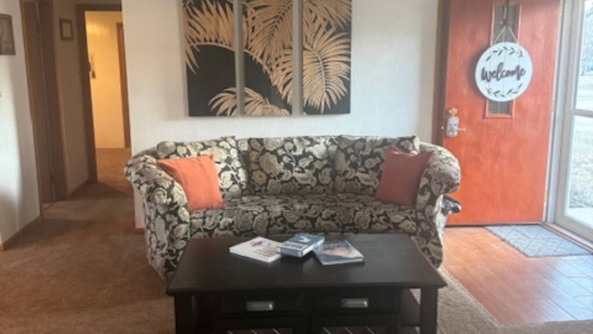 Russell County House | Stop by and enjoy the Reelaction Retreat in Dorrance