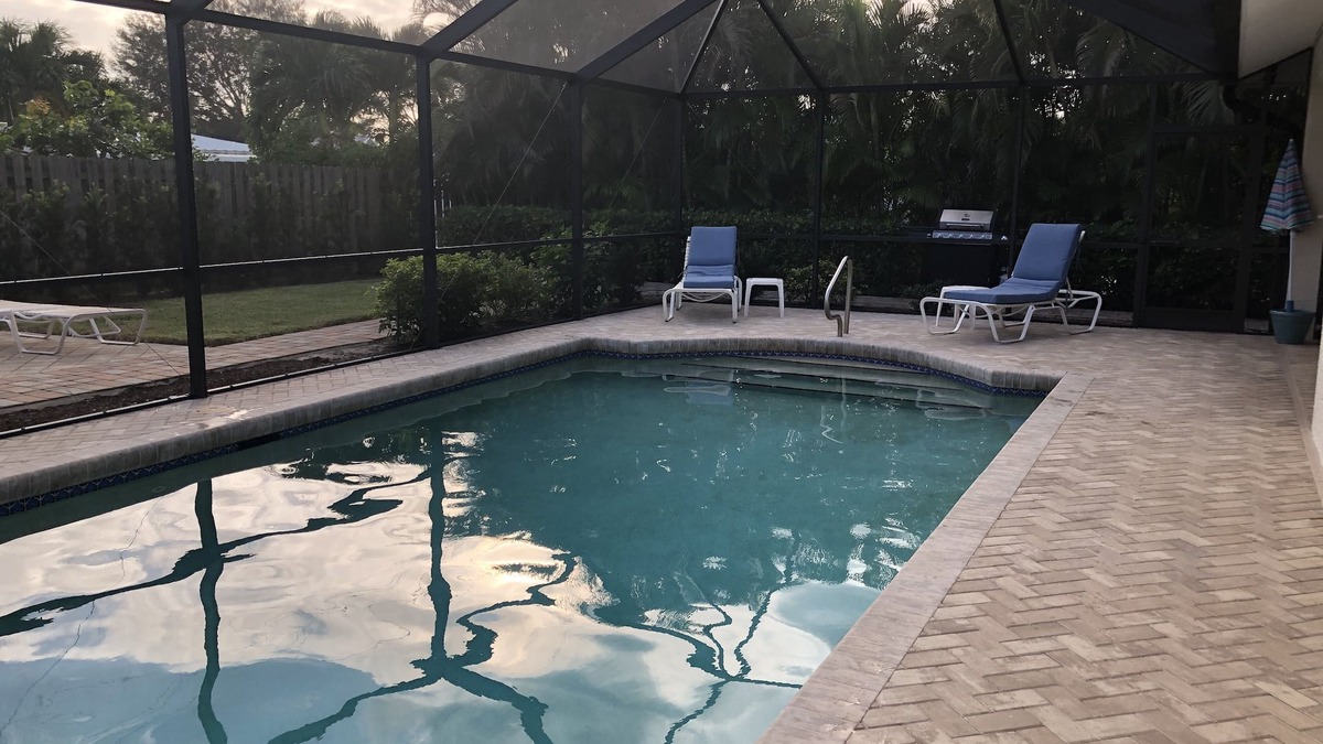 Bonita Springs House | Stop! Look at this Beautiful Pool Home Near Beaches