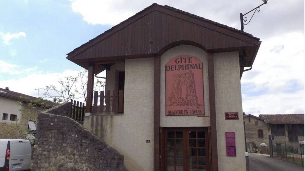 Beauvoir-en-Royans House | Stopover gîte for groups of 8 people - sportsmen, hikers, families