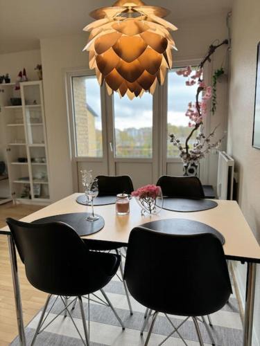 Holstebro Municipality Apartment | Stor og Lys Lejlighed i Hjertet af Holstebro