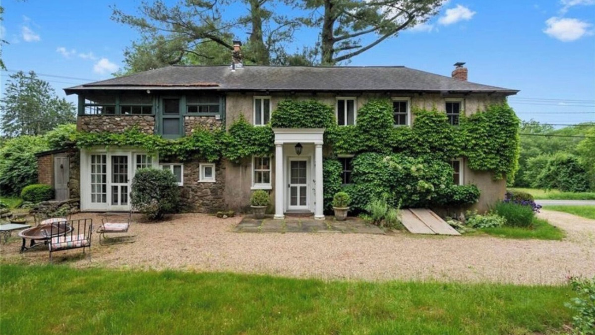 Old Saybrook House | Storybook Cottage