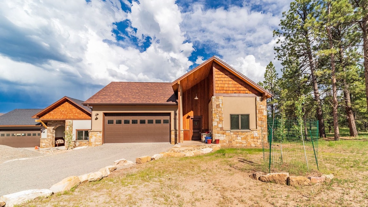 Loghill Village House | STR2022-090 Golf Villa backing to Divide Ranch Golf Course, Panoramic Mtn Views