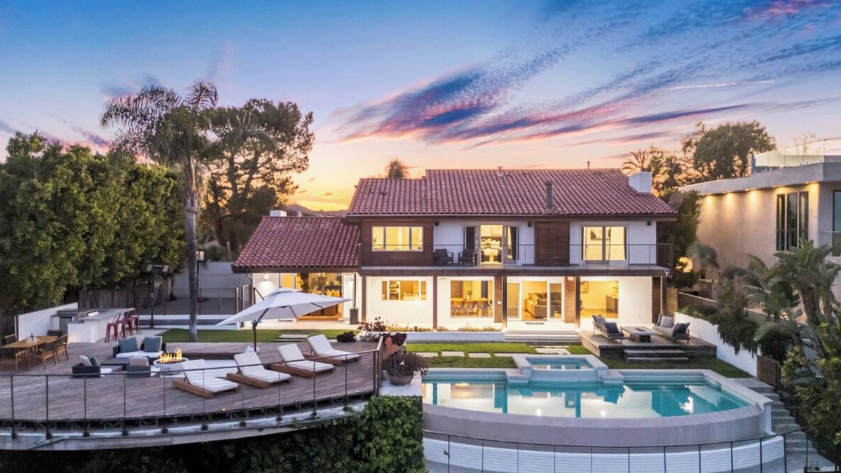 Bel Air House | Stradella View - Bel-Air Oasis w/Infinity Pool & Stunning Panoramic Views