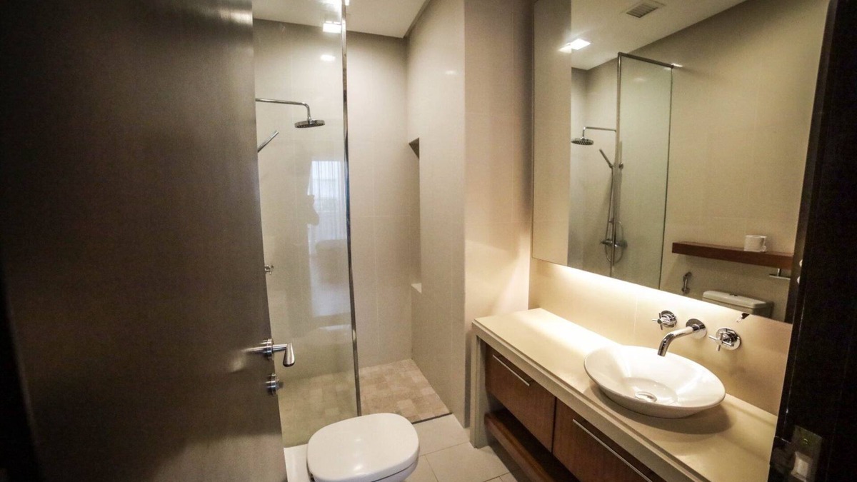 Seri Tanjung Pinang Condo | Straits quay marina stay