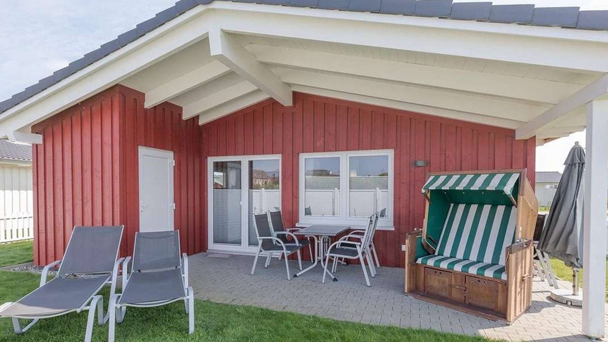 Dagebuell House | Strandkrabbe by Interhome