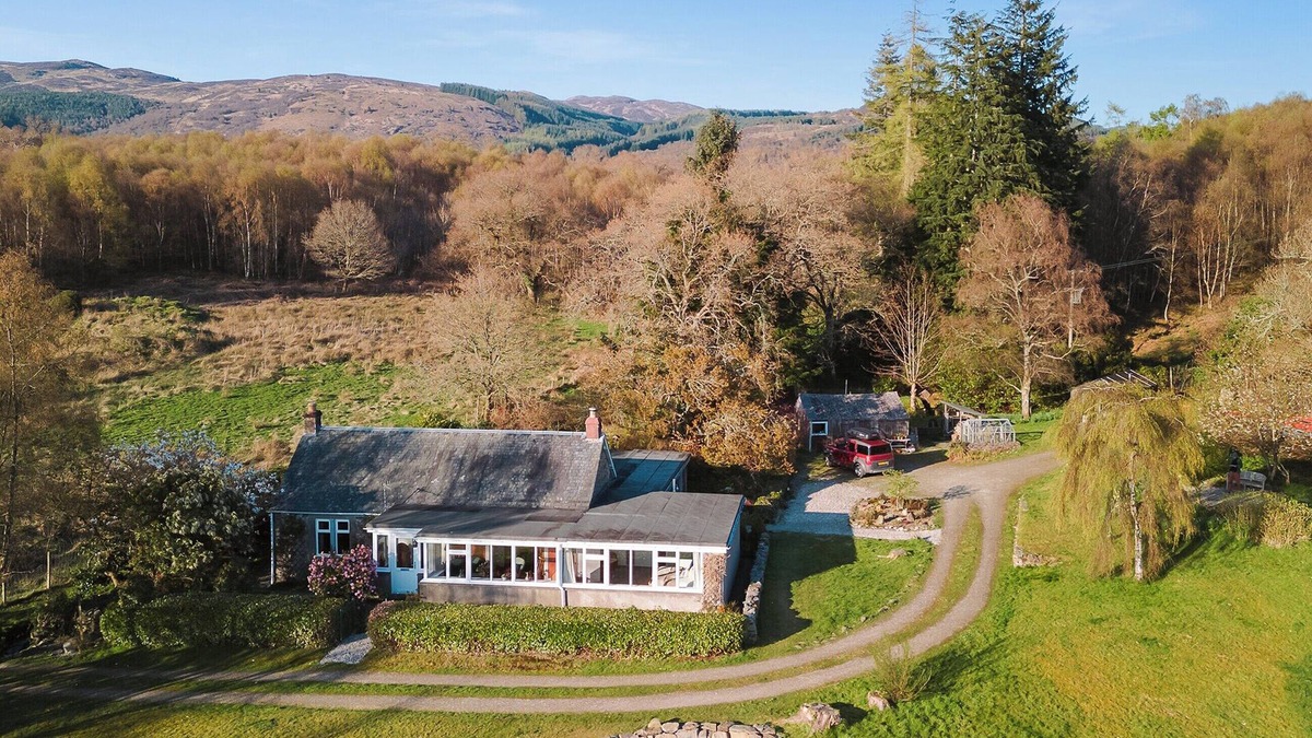 Kilcreggan Cottage | Strathcashel Cottage