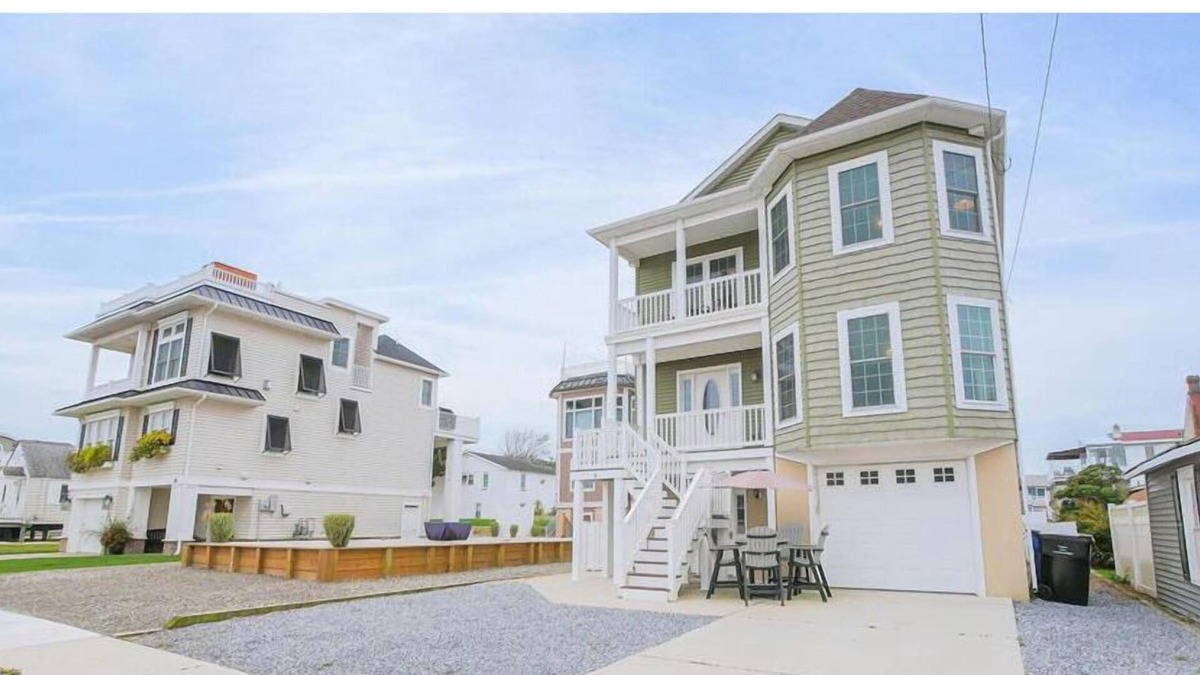 Strathmere House | Strathmere is the Place to Be. Single Family Home!