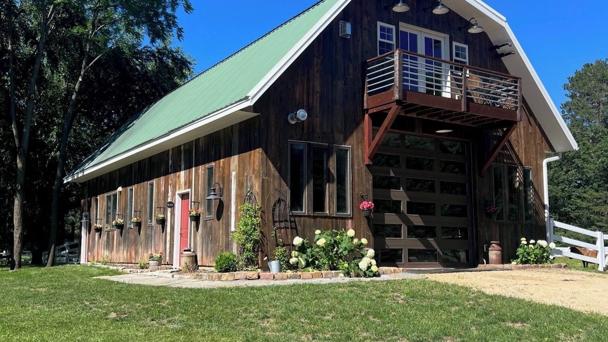 Afton House | Strawberry Hill Farm close to Hudson, Stillwater and many great event locations