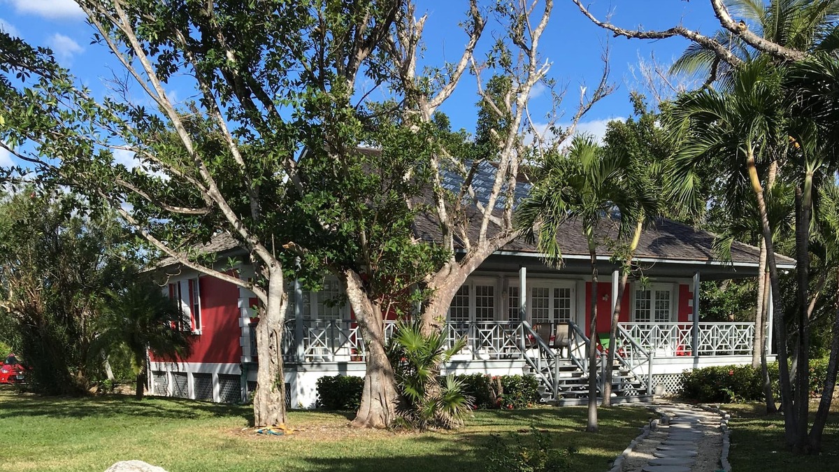 Freeport House | Stress-free Bahamian Vacation Home On The Beach