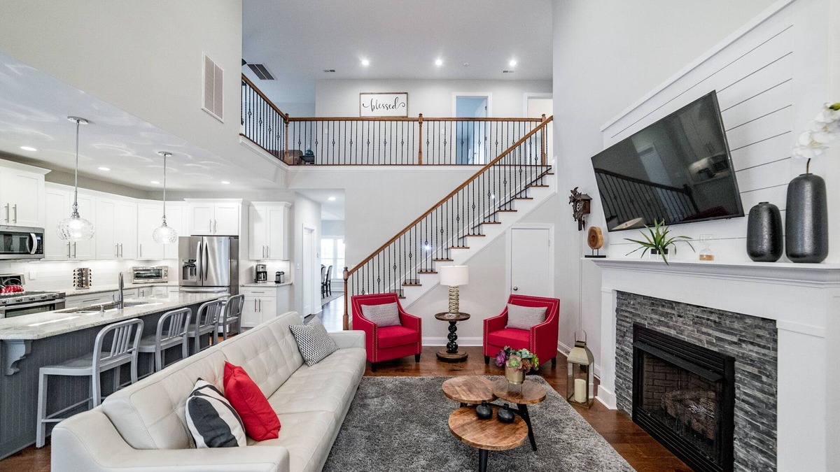 Forest House | Stress-Free Stay in a Modern Open Home!